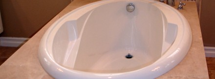 Custom luxury bathtub