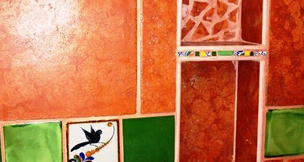 Unique Mexican design w/porcelin tiles